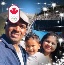 No traffic. Streets are iced over. Hockey finds a way. 📷: oliviavidaltv //  X