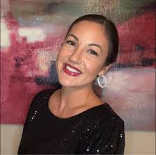 Is it wrong to switch to a new nail technician after a better experience?