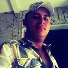 Listen to Trio La Nueva Dinastia