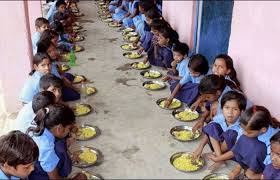 Nine students hospitalised after dead rat found in Delhi school's mid-day  meal | India News – India TV