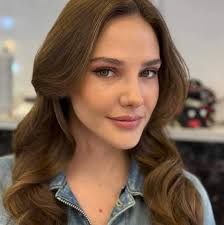 doga kahyaoglu 🌙 (@dogayageldiik)