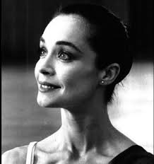 Oriella dorella il suo ex marito hanno provato per tantissimo tempo ad avere dei figli naturali, ma non sono arrivati e così hanno deciso di adottare dei bambini. Buon Compleanno A Oriella Dorella Tuttodanza