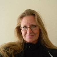 Rebecca Downard's Instagram, Twitter & Facebook