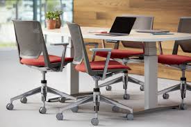 Haworth S Jump Is A Height Adjustable Table That Fosters Collaboration And Well Being In The Workplac Gym Room At Home Adjustable Height Table Adjustable Table