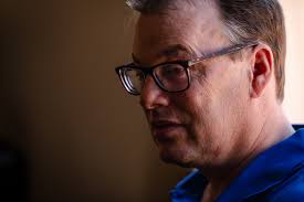 Schizophrenia upends life of accomplished academic