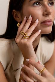 Buy Designer Anna Twist Ring Online