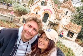 And becomes the eighth bachelorette! David Friedrich Und Maxime Herbord Liebes Paar Im Bachelor Kosmos