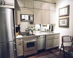 Bagi yang mempunyai tanah lapang di belakang rumah dan merancang untuk membesarkan dapur atau extend ruang dapur supaya lebih luas dan selesa untuk memasak, boleh rujuk idea dari 16 koleksi dapur basah extend yang kami. Bikin Betah Masak 10 Trik Desain Dapur Minimalis Di Rumah
