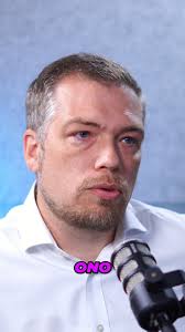 Když ta poslední vlastnost chybí, ty dvě první tě zničí…🧶 CEO a expert na  forenzní audit Daniel Bican . #podcast #cervenanit #warrenbuffett #quote  #citat #motivace #inspirace #interview #kariera #career #ceo #values  #hodnoty