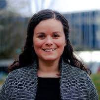 Adriana Sardi's Instagram, Twitter & Facebook