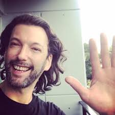 Adrian Tavares (@tavataramon)