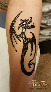 Henna tattoo design usually doesn't look so good on just palm. Dragon Henna For Boys Henna Tattoo Designs Henna For Boys Henna Tattoo