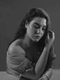 Hope is being able to see that there is light despite all of the darkness..  @parisa.ebrahimi.art @dorraphotography . . . . . . . . . . . . . . . . . .  . . #holloween #hollowinmakeup #hollowenmakeup🎃🎃 #hollowenparty