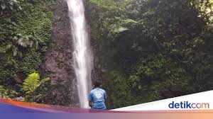 Bogor merupakan salah satu kota di jawa barat yang menjadi destinasi wisata bagi wisatawan di musim libur. Curug Ciparay Pesona Air Terjun Di Bawah Kaki Gunung Salak Bogor