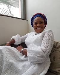 Последние твиты от tope alabi (@topealabi01). Tope Alabi On Instagram Happy Weekend African Lace Dresses African Fashion Ankara Skirt And Blouse