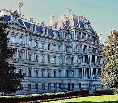 The Diverse Architecture Of Washington Dc The Eisenhower Executive Office Building Roofing Building Mansard Roof