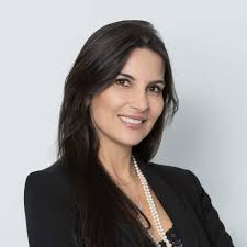 Mulher vai presidir mineradora imperialista e imprensa comemora