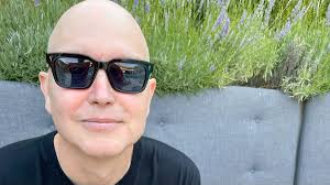 Mark allan hoppus is an american musician, singer, songwriter, record producer, and former television personality best known as the bassist. Blink 182 S Mark Hoppus Will Take A Cancer Test This Week That May Very Well Determine If He Lives Or Dies