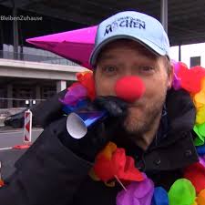 Mario Barth deckt auf": Krude Witze über Corona