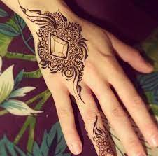 Pin By Venganza Roja On Mehindi Modern Mehndi Designs Latest Mehndi Designs Ring Mehndi Design