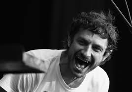 They were international stars, with their three albums always making it into the top ten in a least one country. Where Is Somebody That I Used To Know Singer Gotye Now