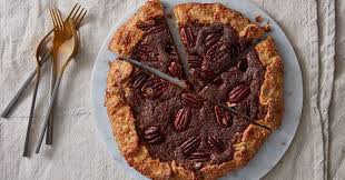 This Dessert Goes Out To The Crust Lovers In 2020 Desserts Food Maple Pecan