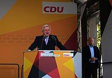 Ich atme auf, als der herr söder sagt, dass niemand sport an der frischen luft unterbinden will. Volker Bouffier Wikipedia