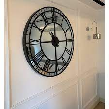 This model is 100 cm in diameter and can be made up to a size of 150 cm. Platin Saat 100 Cm Aynali Siyah Buyuk Duvar Saati Fiyati