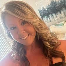 Christina Withrow's Instagram, Twitter & Facebook