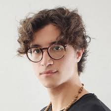 Alex Moncada's Instagram, Twitter & Facebook