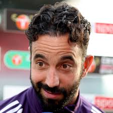 Haaland watching other EPL strikers having a goal drought😂😂