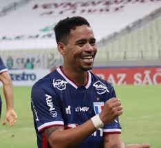 Kadro, baş antrenör ve gelecek maçlardaki oyuncuların listesini görebilirsiniz. Em Busca Do Tri Fortaleza Massacra Atletico Ce E Encara O Ceara Na Decisao Lance