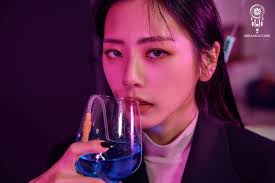 What is dreamcatcher up to? Watch Dreamcatcher Seeks The Truth In Eye Catching Odd Eye Comeback Mv Soompi