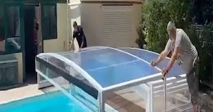 Bahce Balkon Panosundaki Pin