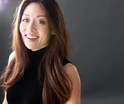 Can you shower us with 900 hellos? We miss you! ❤️❤️