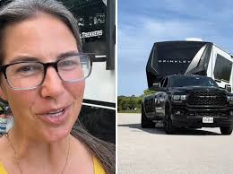 Lyra crow tits porn Pour Some Coffee In My Mouth, Please?