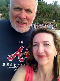 Inside I'm A Celebrity star Victoria Derbyshire's charming country home  with gorgeous garden