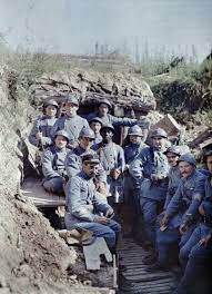 Mais, dès la relève, on ne demande qu'à reprendre sa bonne. Poilu Wikipedia