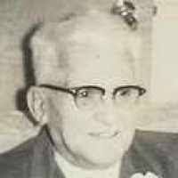 Florence Meeks's Instagram, Twitter & Facebook