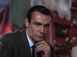 Nostalgisk og superstilig James Bond