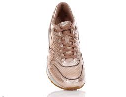 Give Wings To Your Sales With 360 Degree Product Photography At Bring It Online Media Private Shoes Gif Shoes Photo Ankle Sneakers