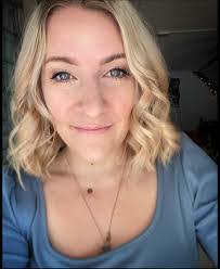 Emily Wismer's Instagram, Twitter & Facebook