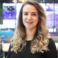 Amanda Canavan's Instagram, Twitter & Facebook