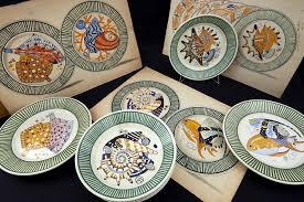 Exposition 2015 Faiencerie Henriot Mathurin Meheut Service De La Mer Faiencerie Faience De Quimper Quimper