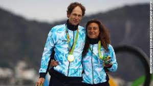 (foto de clive mason/getty images) después de dos bronces en los juegos, el argentino se. La Abanderada De Argentina En Tokio 2020 Alza La Voz Por Los Derechos Lgbtq Cnn Video