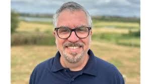 Kerry Chester's Instagram, Twitter & Facebook