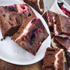 Tento a ďalšie piny nájdete na nástenke zákusky používateľa cecília kvočáková. Cokoladovy Kolac S Proteinom A Tvarohom Ktory Si Mozes Dopriat Aj Pri Chudnuti Fitshaker Sk