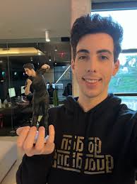 Mitchell Santos (@Adouphoof)