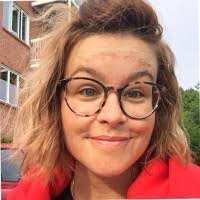 Catherine Michaud's Instagram, Twitter & Facebook