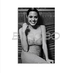 Angelina Jolie - Póster de bikini sexy (11) póster de lienzo para  decoración de dormitorio, oficina, habitación, regalo, sin marco, 20 x 30  pulgadas ...